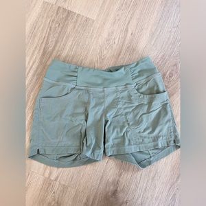 Mountain Hardwear Stretchy Shorts